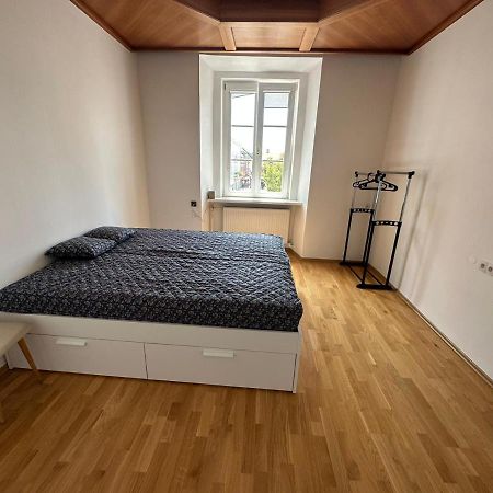 Central Plaza Great Apartment 4 Bedroom 3 Bathroom 布如克纽多夫 外观 照片